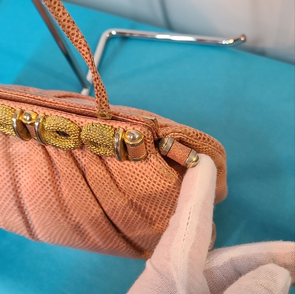 Judith Leiber Karuna Lizard Clutch/Crossbody - Picture 8 of 16